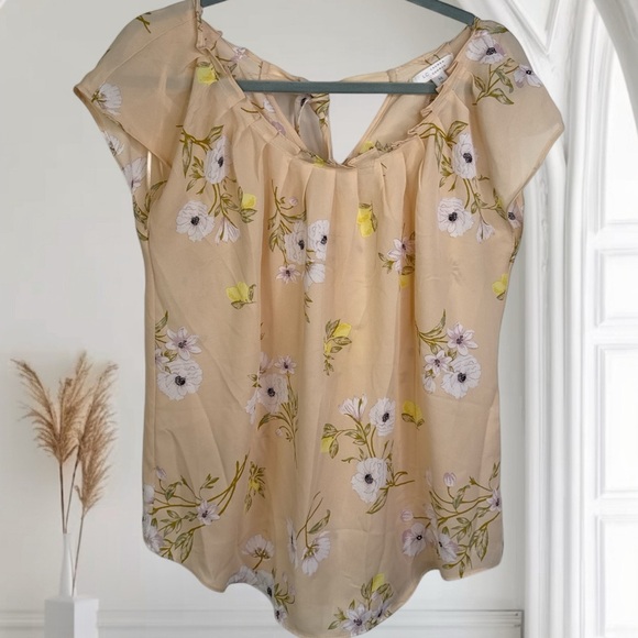 Lauren Conrad Floral Beige Blouse - Picture 1 of 3
